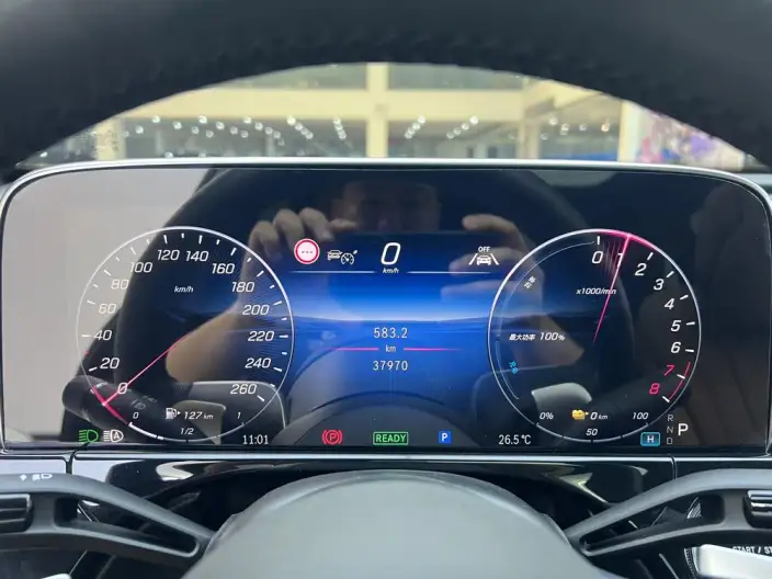 Mercedes-Benz E-Class PHEV 2024 Model E 350 e L sedan – фото 20