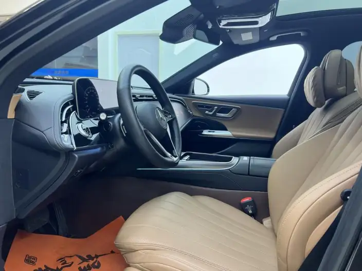 Mercedes-Benz E-Class PHEV 2024 Model E 350 e L sedan – фото 23