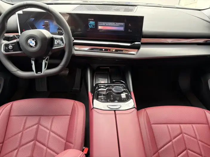 BMW 5 Series 2025 Model Facelift 530Li Leading Model M Sports Set – фото 9