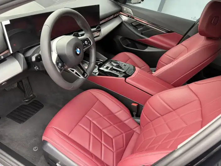 BMW 5 Series 2025 Model Facelift 530Li Leading Model M Sports Set – фото 11