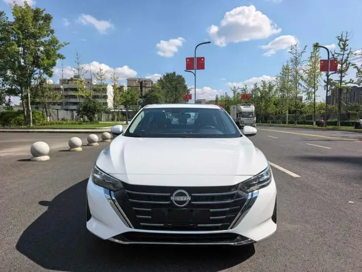 Nissan Sylphy 2023 Model 1.6L CVT Yuexiang Edition – фото 2