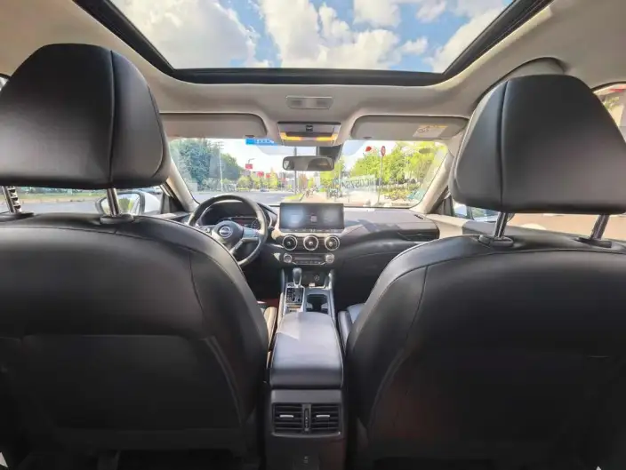 Nissan Sylphy 2023 Model 1.6L CVT Yuexiang Edition – фото 8