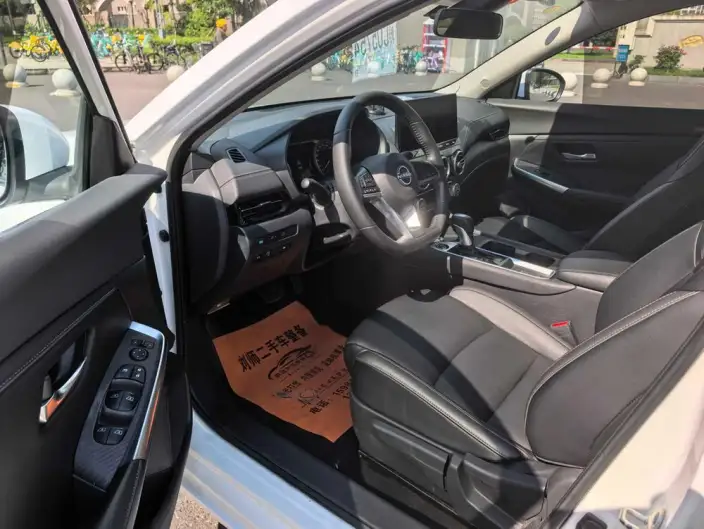 Nissan Sylphy 2023 Model 1.6L CVT Yuexiang Edition – фото 12