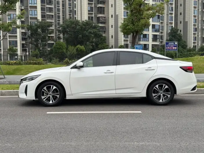 Nissan Sylphy 2023 Model 1.6L CVT Yuexiang Edition – фото 4