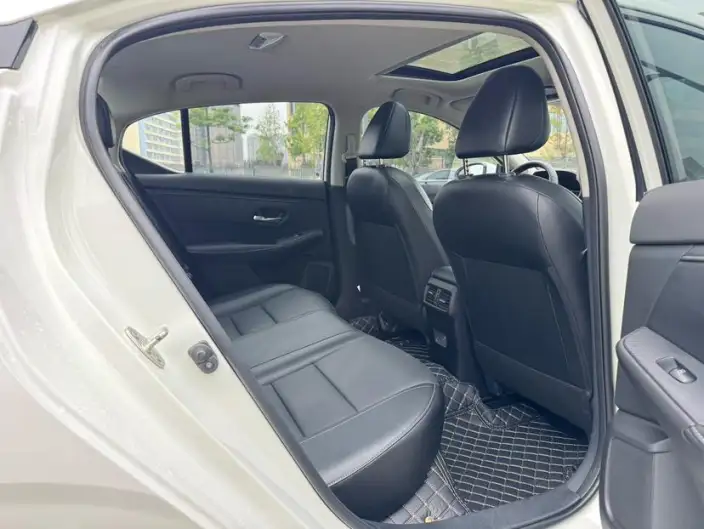 Nissan Sylphy 2023 Model 1.6L CVT Yuexiang Edition – фото 15