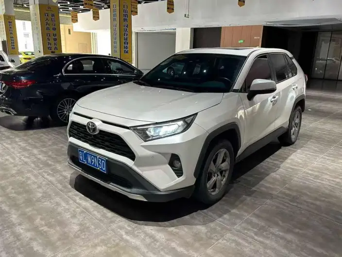 Toyota RAV4 2022 Model 2.0L CVT 2WD Fashion PLUS Edition – фото 1