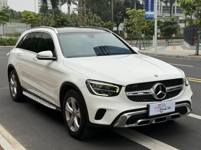 Mercedes-Benz GLC 2020 Model GLC 260 L 4MATIC Dynamic Model – фото 3