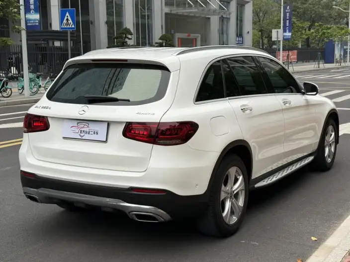Mercedes-Benz GLC 2020 Model GLC 260 L 4MATIC Dynamic Model – фото 6