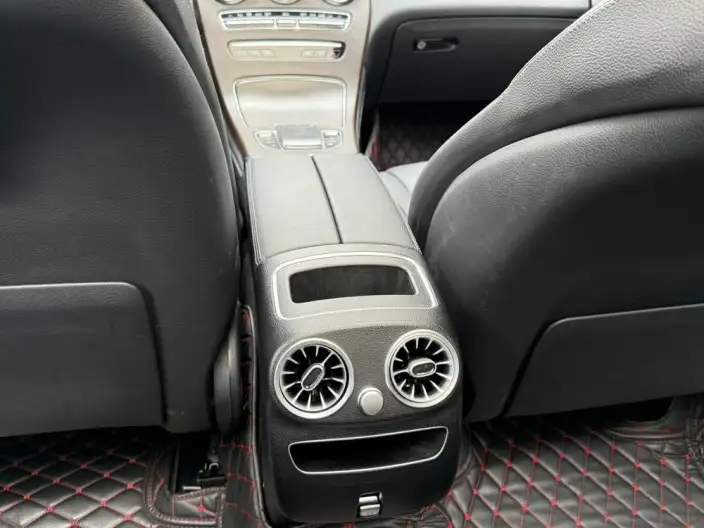 Mercedes-Benz GLC 2020 Model GLC 260 L 4MATIC Dynamic Model – фото 10