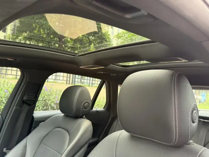 Mercedes-Benz GLC 2020 Model GLC 260 L 4MATIC Dynamic Model – фото 18