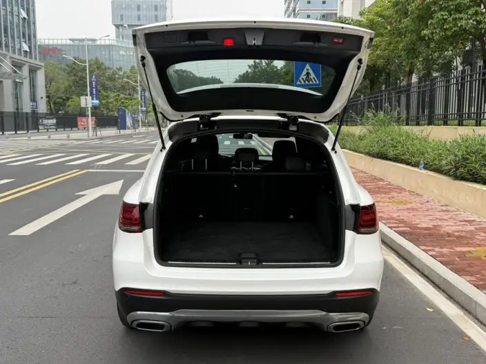 Mercedes-Benz GLC 2020 Model GLC 260 L 4MATIC Dynamic Model – фото 19