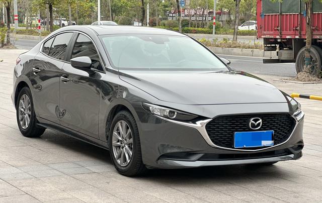Mazda3 Axela Модель 2020 года 1.5L автоматическое Zhi Baojun Световой люк Edition – фото 3