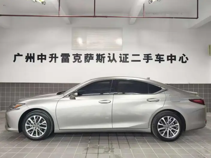 Lexus ES 2022 Model 200 Superior Edition – фото 3