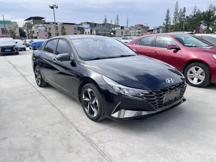 Hyundai Ioniq 2022 Model 1.5L CVT LUX Premium Edition – фото 3