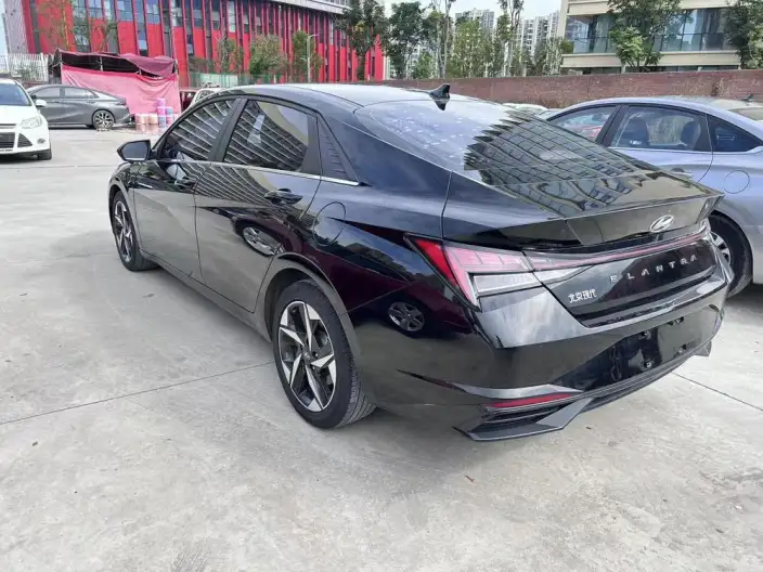 Hyundai Ioniq 2022 Model 1.5L CVT LUX Premium Edition – фото 4