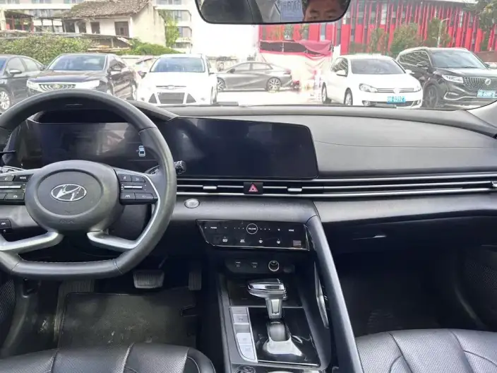 Hyundai Ioniq 2022 Model 1.5L CVT LUX Premium Edition – фото 7