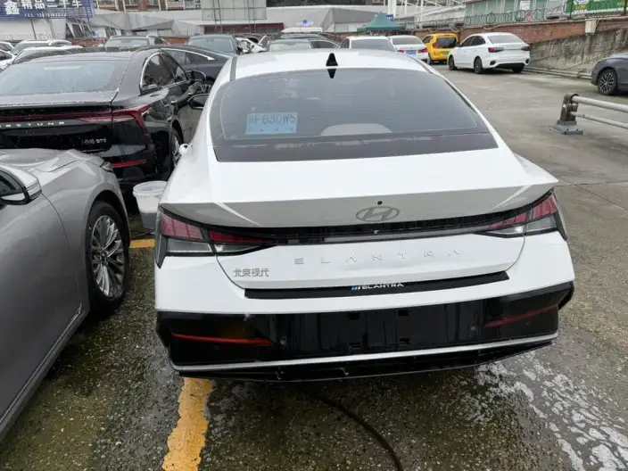 Hyundai Ioniq 2022 Model 1.5L CVT GLX Elite Edition – фото 5