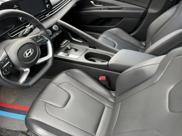 Hyundai Ioniq 2022 Model 1.5L CVT GLX Elite Edition – фото 10