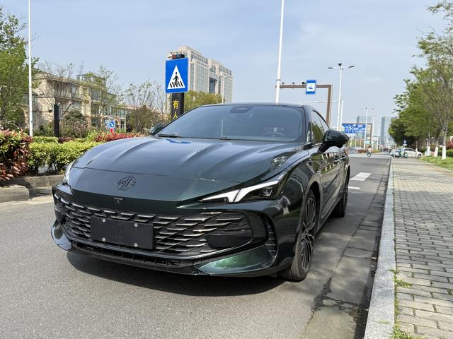 MG7 2023 1.5T DCT Supreme Luxury