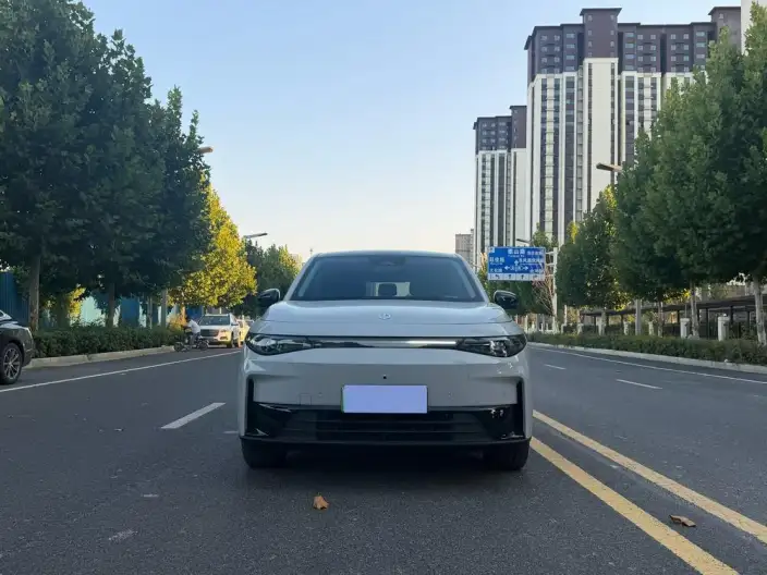 Leapmotor C10 2026 Model EV Edition 605 Yuexiang Edition – фото 2