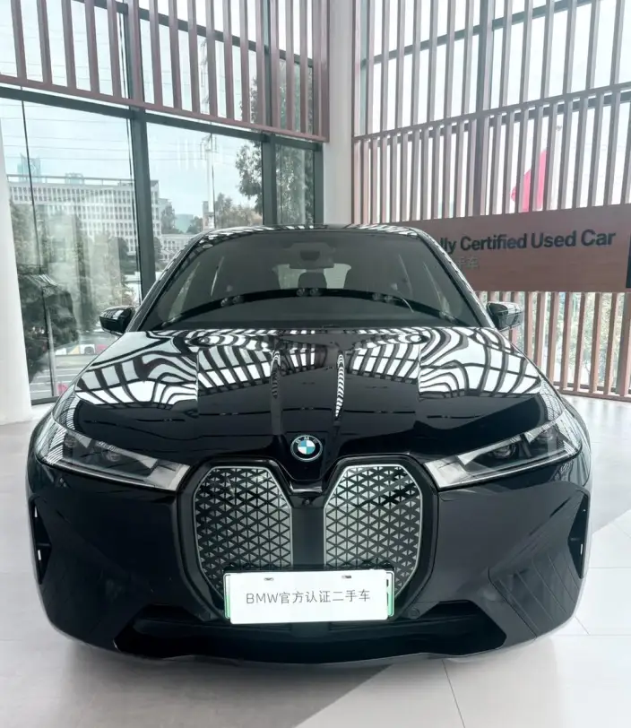 BMW iX 2023 Model xDrive40 – фото 2