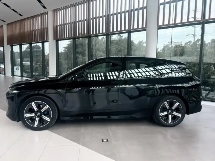 BMW iX 2023 Model xDrive40 – фото 4