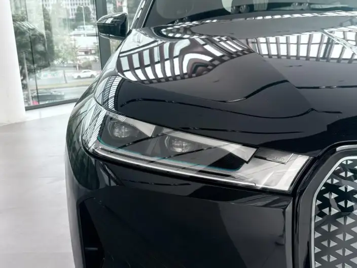 BMW iX 2023 Model xDrive40 – фото 9