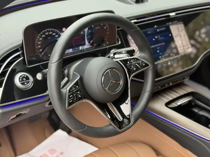 Mercedes-Benz E-Class 2024 Model E 300 L Luxury Model sedan – фото 8