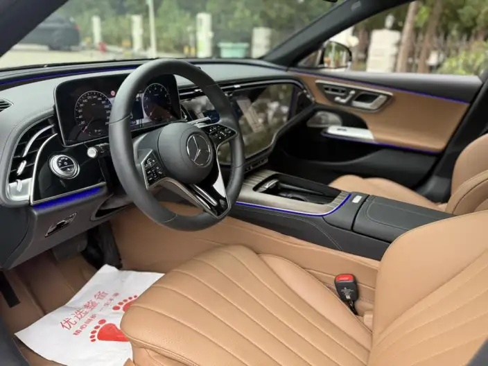 Mercedes-Benz E-Class 2024 Model E 300 L Luxury Model sedan – фото 9