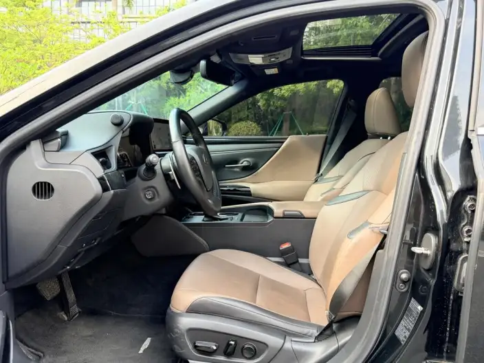 Lexus ES 2022 Model 200 Superior Edition – фото 15