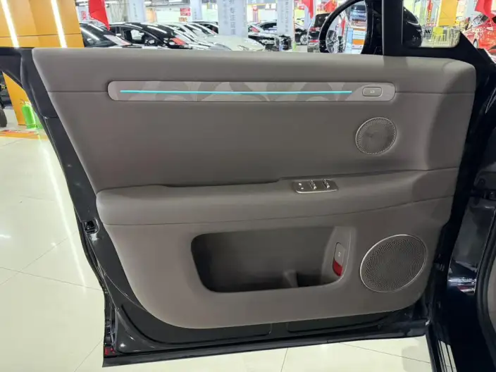 IM LS6 2026 Model Extended Range 66 Max+ – фото 14
