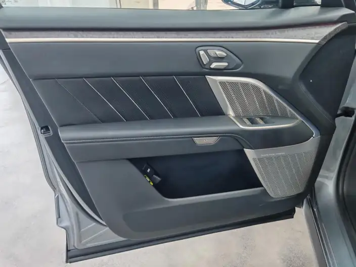 ONVO L90 2025 Model VI seat Edition Ultra – фото 11