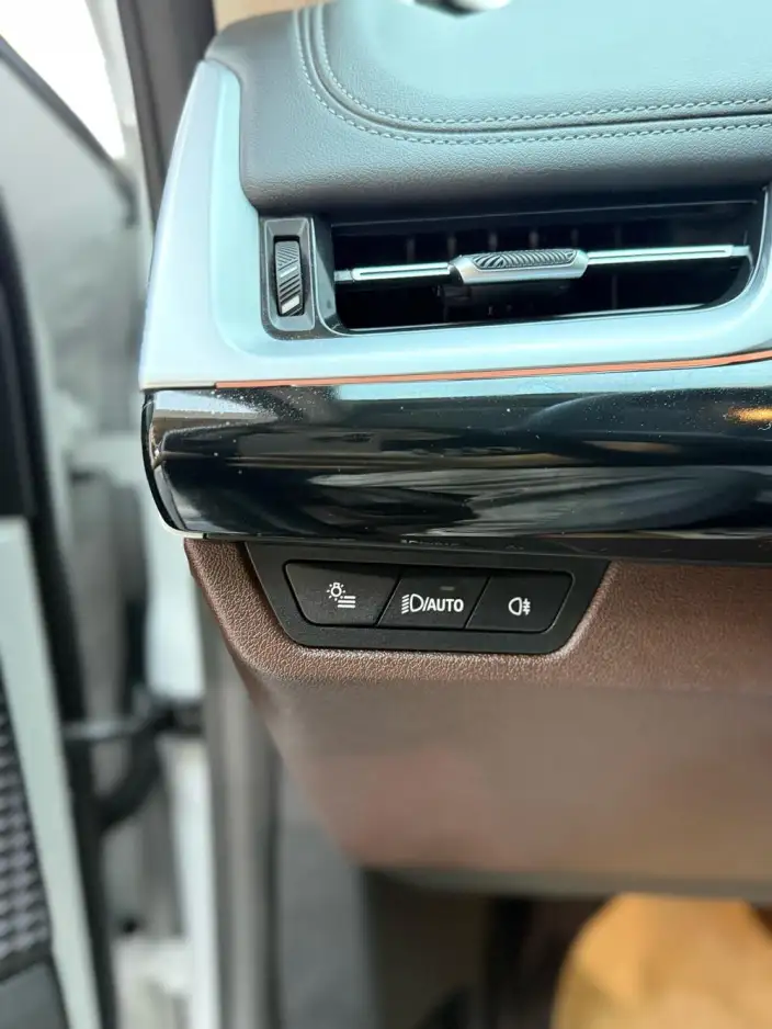 BMW X1 2023 Model sDrive20Li X Design Set – фото 14
