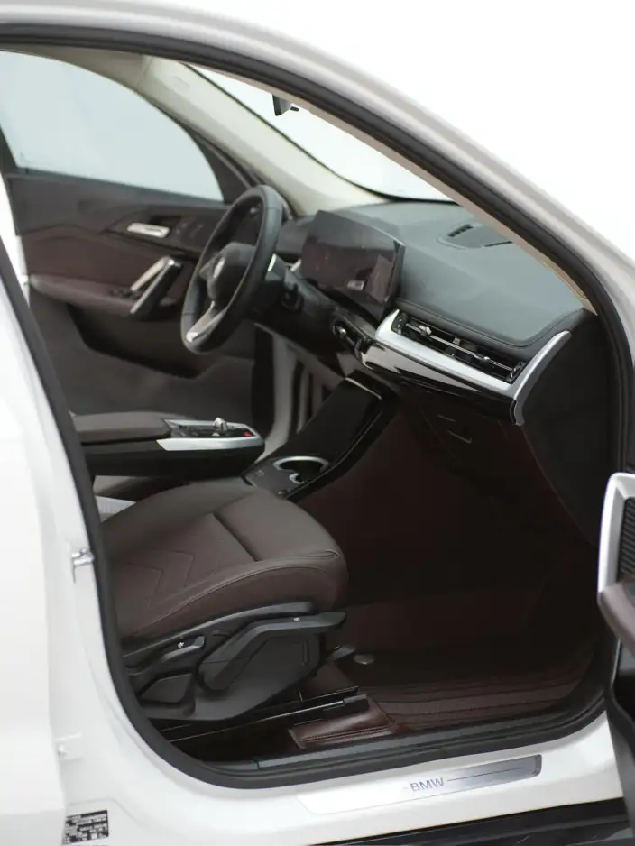 BMW X1 2023 Model sDrive20Li X Design Set – фото 22