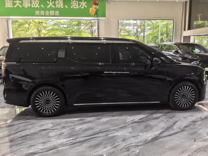 ZEEKR 009 2024 Model VI seat Executive Edition 4WD 108kWh – фото 8