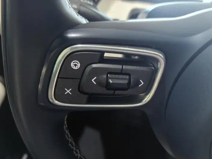 ZEEKR 009 2024 Model VI seat Executive Edition 4WD 108kWh – фото 9