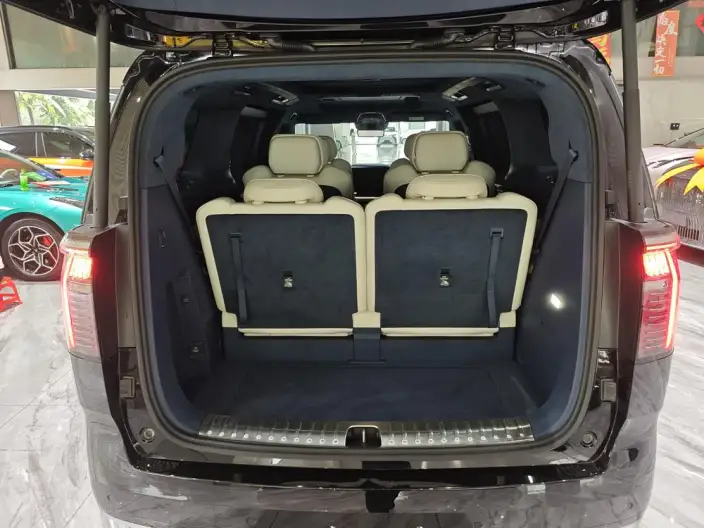 ZEEKR 009 2024 Model VI seat Executive Edition 4WD 108kWh – фото 27