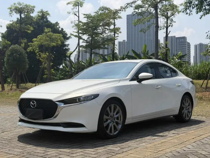 Mazda3 Axela 2020 Model 2.0L Automatic Zhi Ya Edition – фото 1