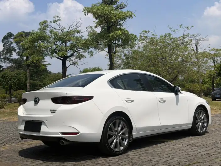 Mazda3 Axela 2020 Model 2.0L Automatic Zhi Ya Edition – фото 6