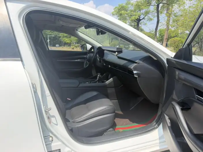Mazda3 Axela 2020 Model 2.0L Automatic Zhi Ya Edition – фото 9