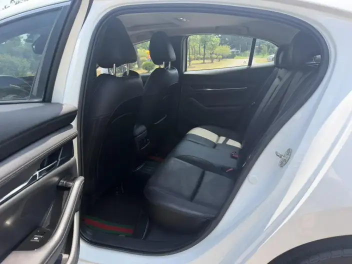 Mazda3 Axela 2020 Model 2.0L Automatic Zhi Ya Edition – фото 13