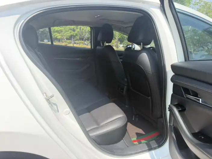 Mazda3 Axela 2020 Model 2.0L Automatic Zhi Ya Edition – фото 14