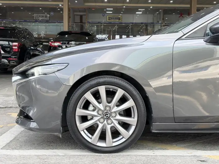 Mazda3 Axela 2021 Model 2.0L Automatic Zhi Shine Edition – фото 9