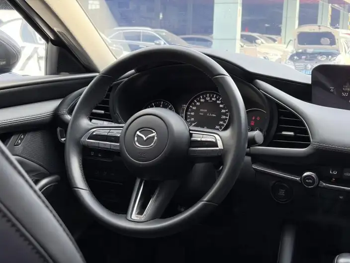 Mazda3 Axela 2021 Model 2.0L Automatic Zhi Shine Edition – фото 13