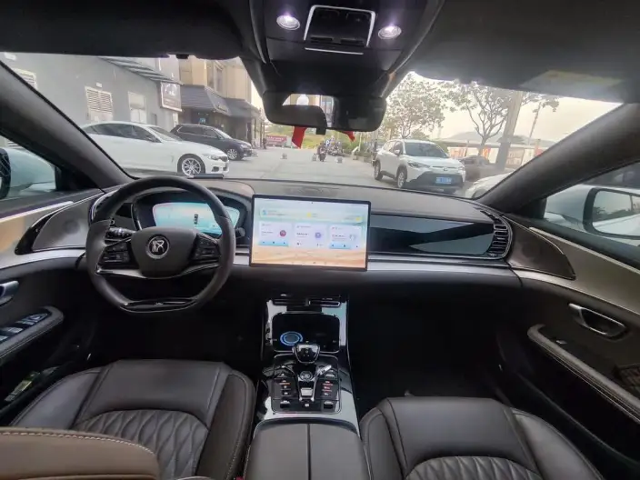 BYD Han EV 2023 Model Champion Edition 506KM Noble Model – фото 7