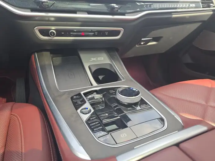 BMW X5 2025 Model xDrive30Li Exclusive Model M Sports Night Set – фото 15