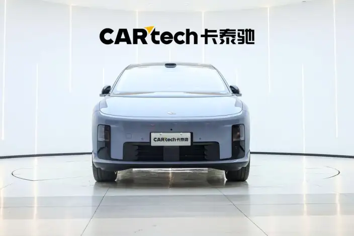 Li Auto i8 2025 Model Standard Edition – фото 2