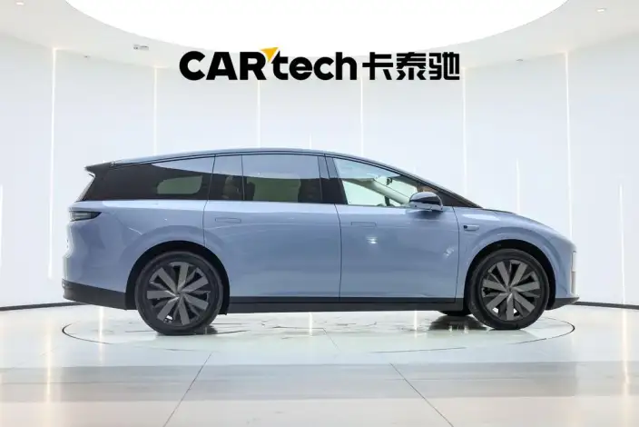 Li Auto i8 2025 Model Standard Edition – фото 8
