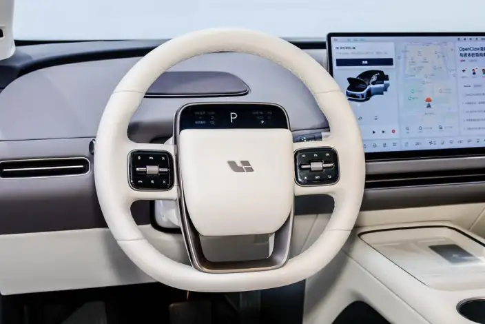 Li Auto i8 2025 Model Standard Edition – фото 21