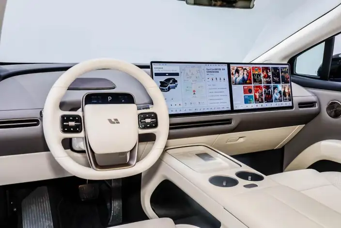 Li Auto i8 2025 Model Standard Edition – фото 27